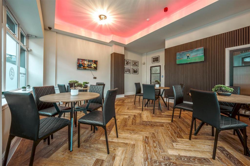 The Boot Rooms Anfield Liverpool Esterno foto