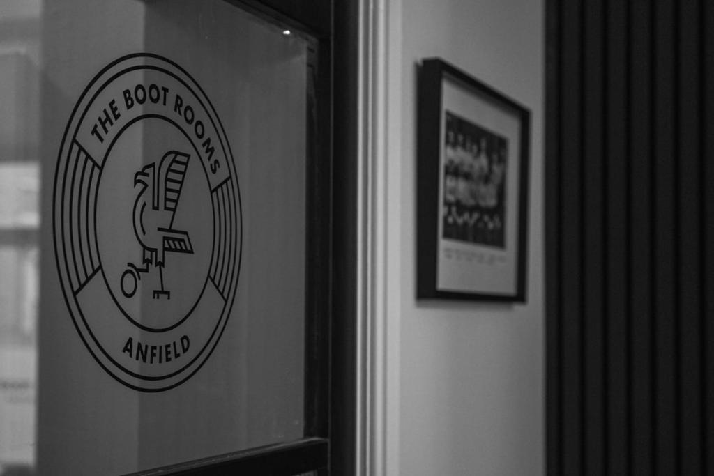 The Boot Rooms Anfield Liverpool Esterno foto