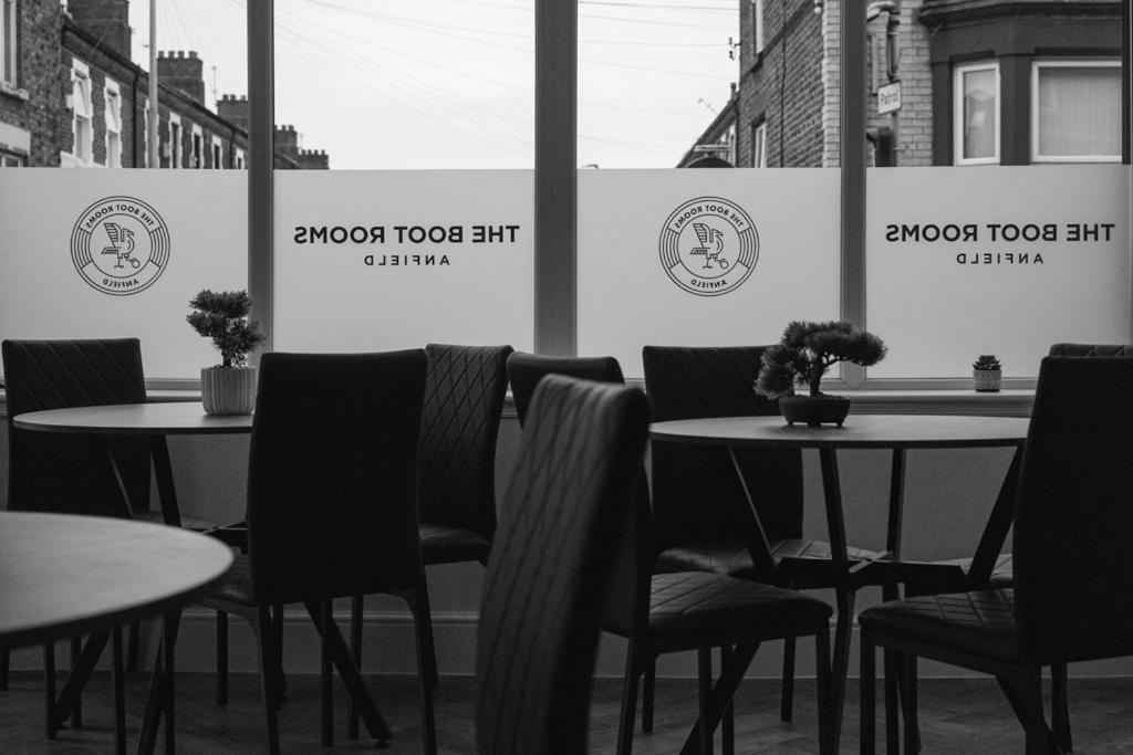 The Boot Rooms Anfield Liverpool Esterno foto
